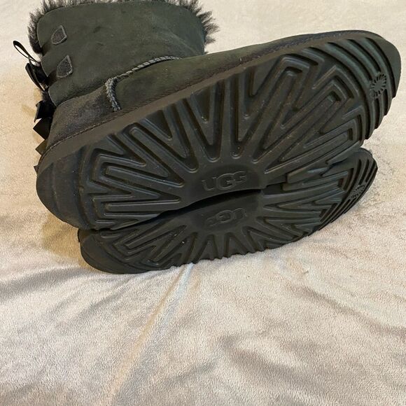 UGG Bailey Bow II Black Boots Women Size 6 - Picture 6 of 6